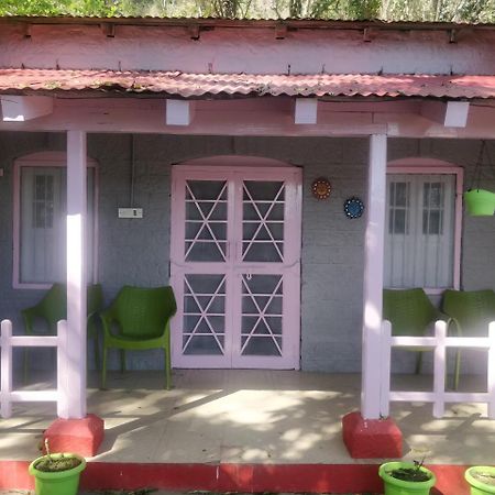 Hots Nainital Hostel Patwa Dunga Exterior photo